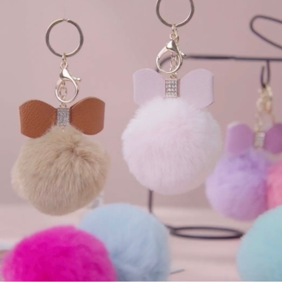 Accessories - 1 pompom - New
